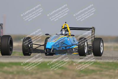 media/Oct-25-2025-CalClub SCCA (Sat) [[34c778dfbe]]/Group 3/Qualifying/